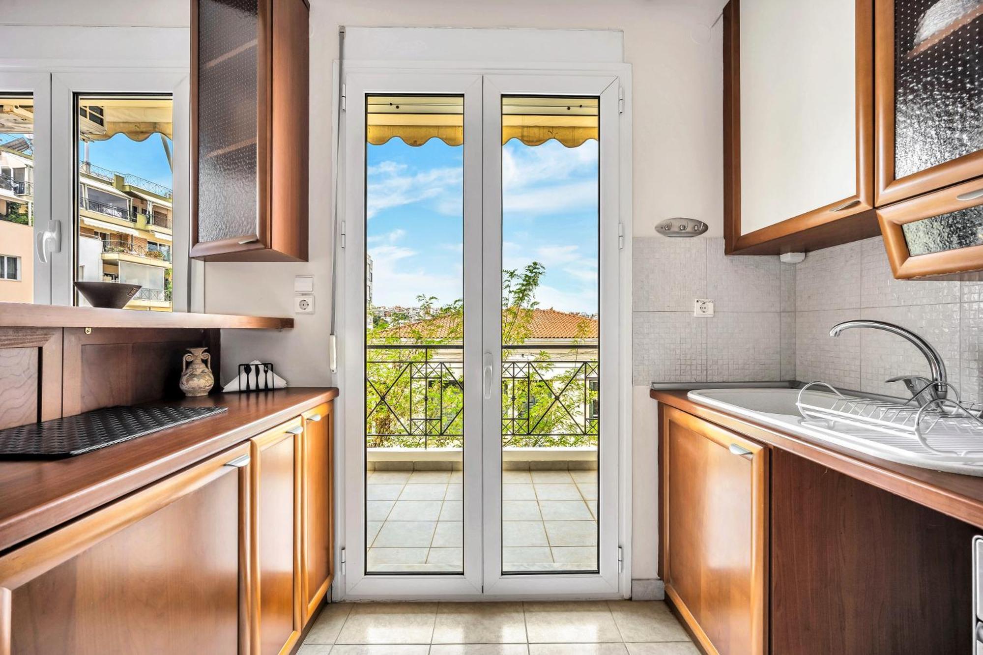 Fabulous Central Apartment Close To The Sea! Chalkís Exterior foto