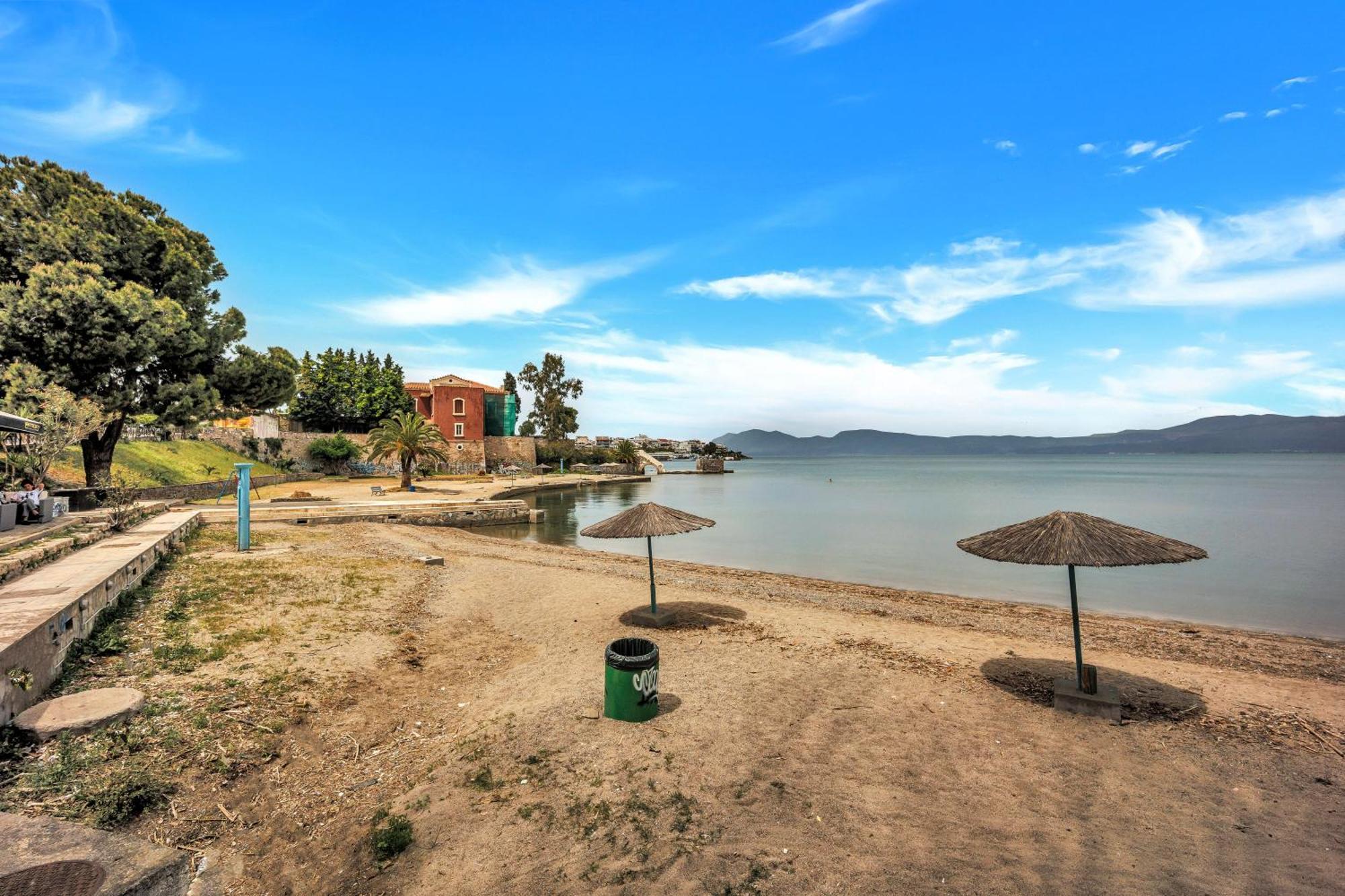 Fabulous Central Apartment Close To The Sea! Chalkís Exterior foto