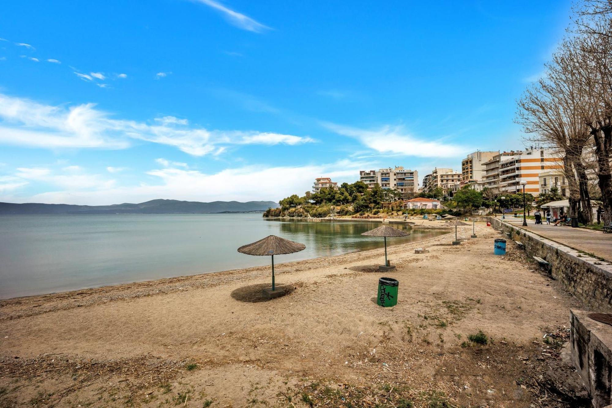 Fabulous Central Apartment Close To The Sea! Chalkís Exterior foto